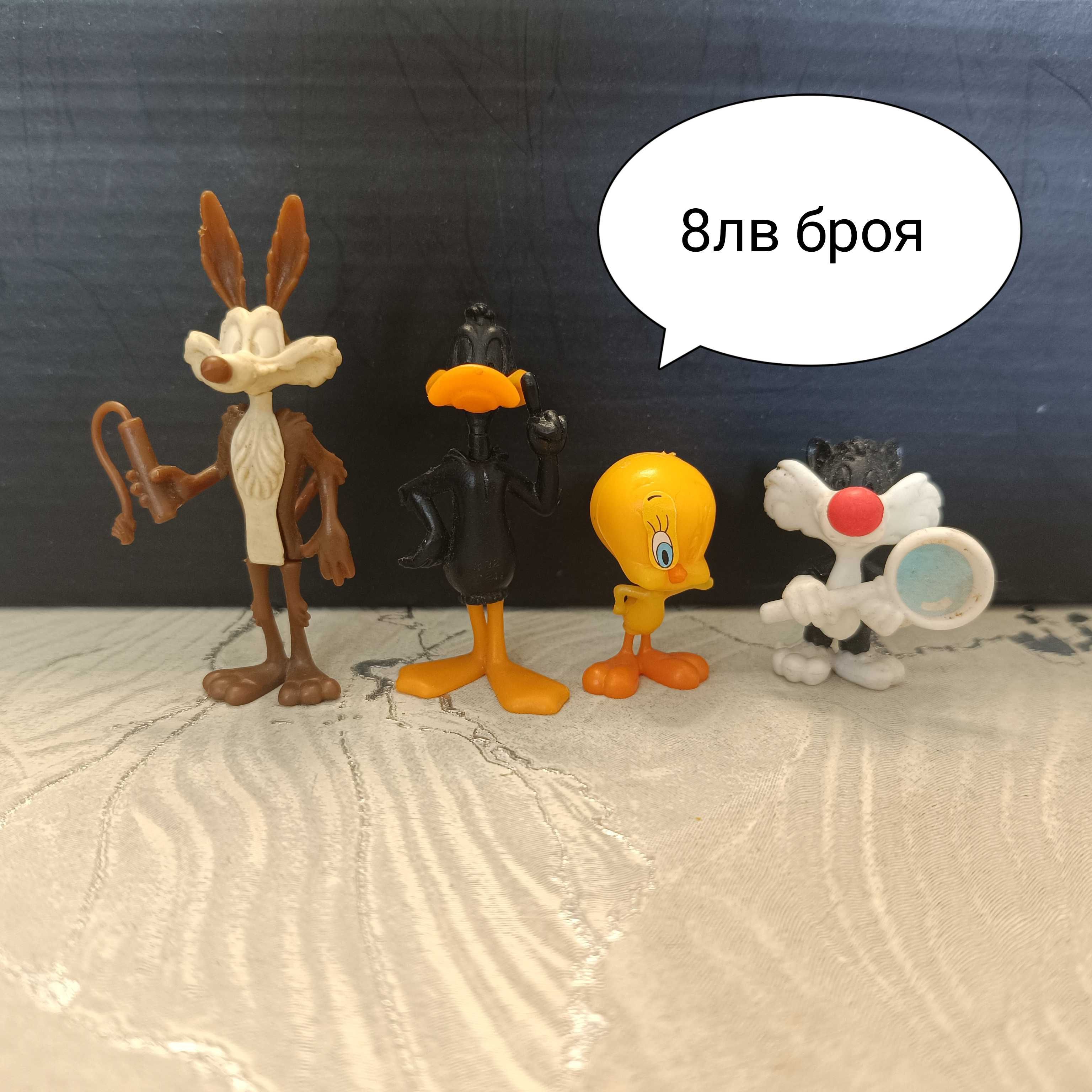 Стари играчки киндер