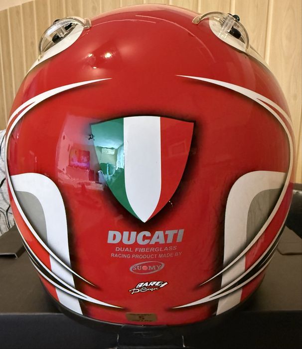 Мотоциклетни каски  Airoh Spark и Suomy Ducati