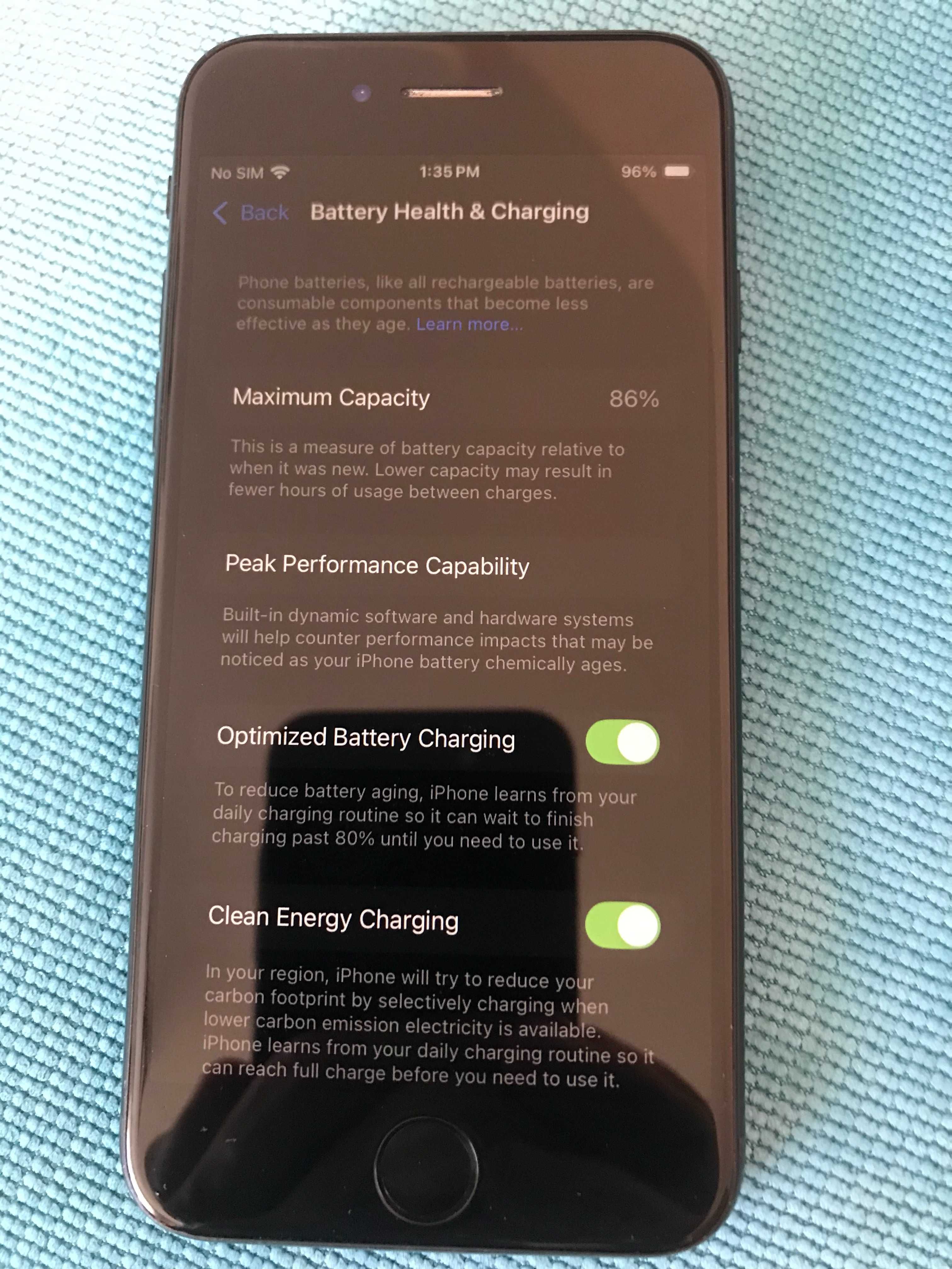 iPhone SE 2022 (3rd gen) SE3 Midnight синьо 64GB 5G esim 86% батерия