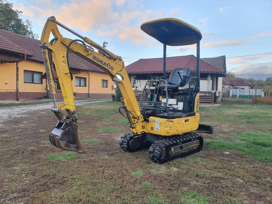 Excavator Komatsu PC 16 R 2006
