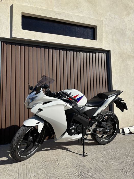 Honda CBR125r A1