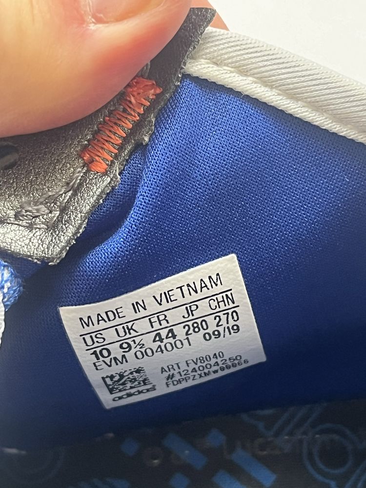 ADIDAS StarWars R2D2 : 44  / Оригинал