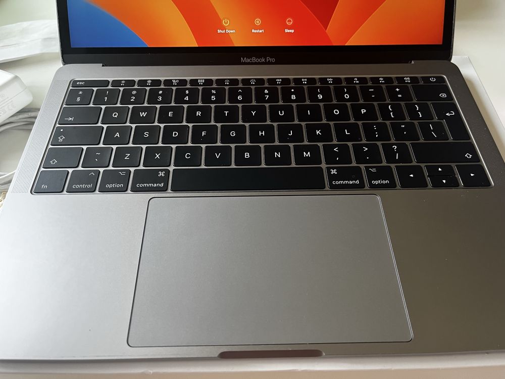 Macbook Pro 13 2017 година 128GB