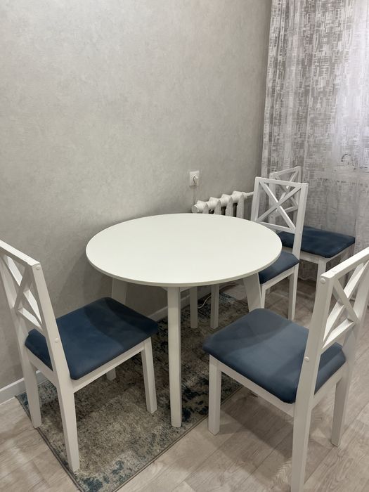 Стол кухонный круглый