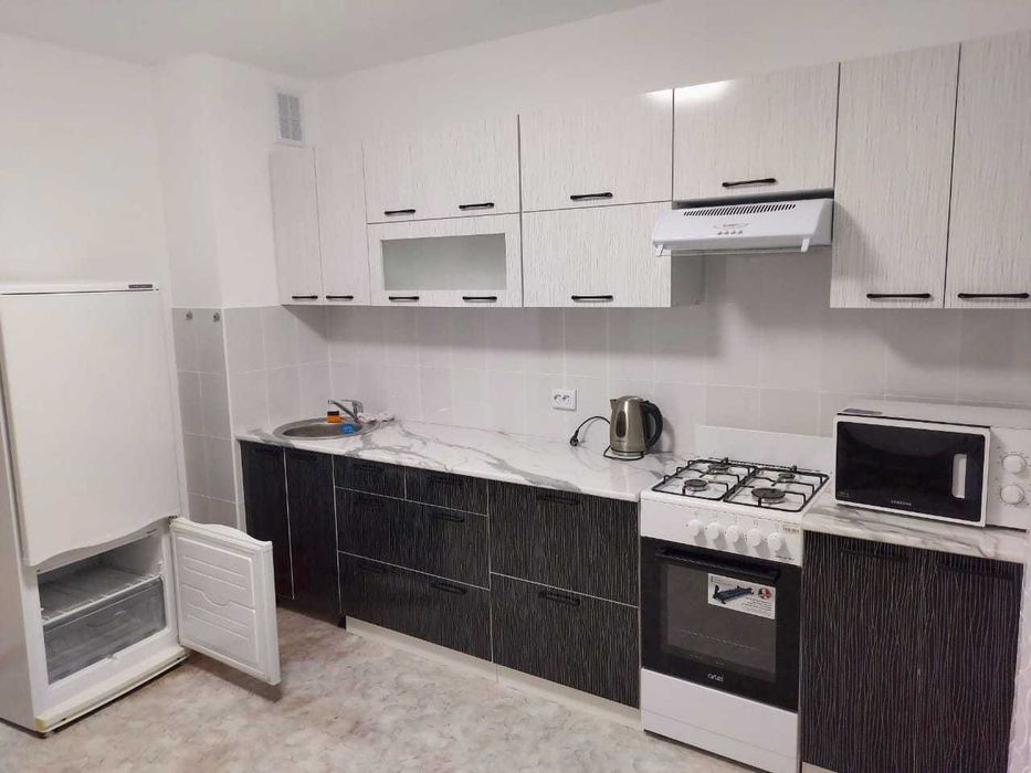Сдам 2 ком. 19 мкр., 3/5, новостройка, мебел., техника, 150 тыс.+ком.