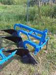 Plug 3 brazde dupa tractor