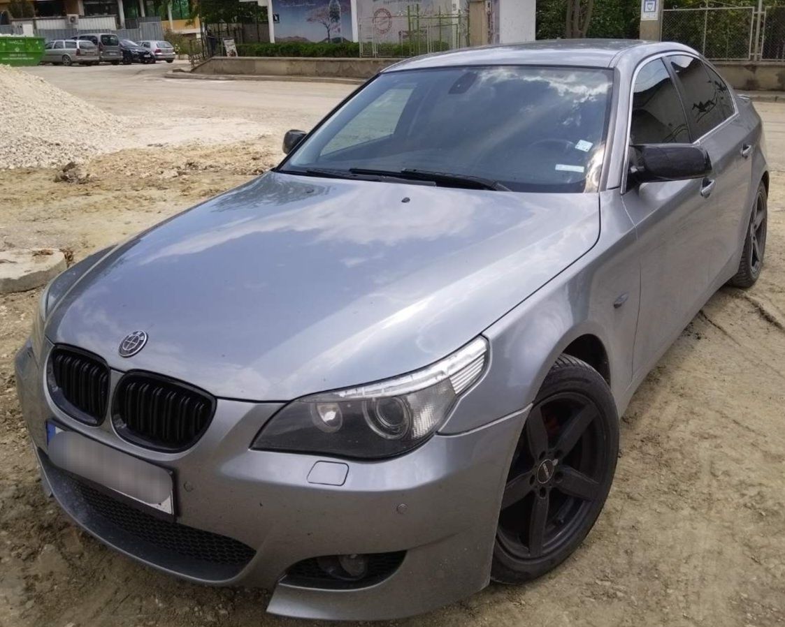 BMW 520i , сив металик