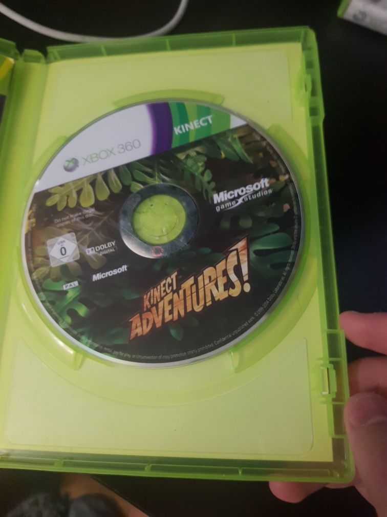 Б/у Xbox 360 приставка + Kinect Adventures!