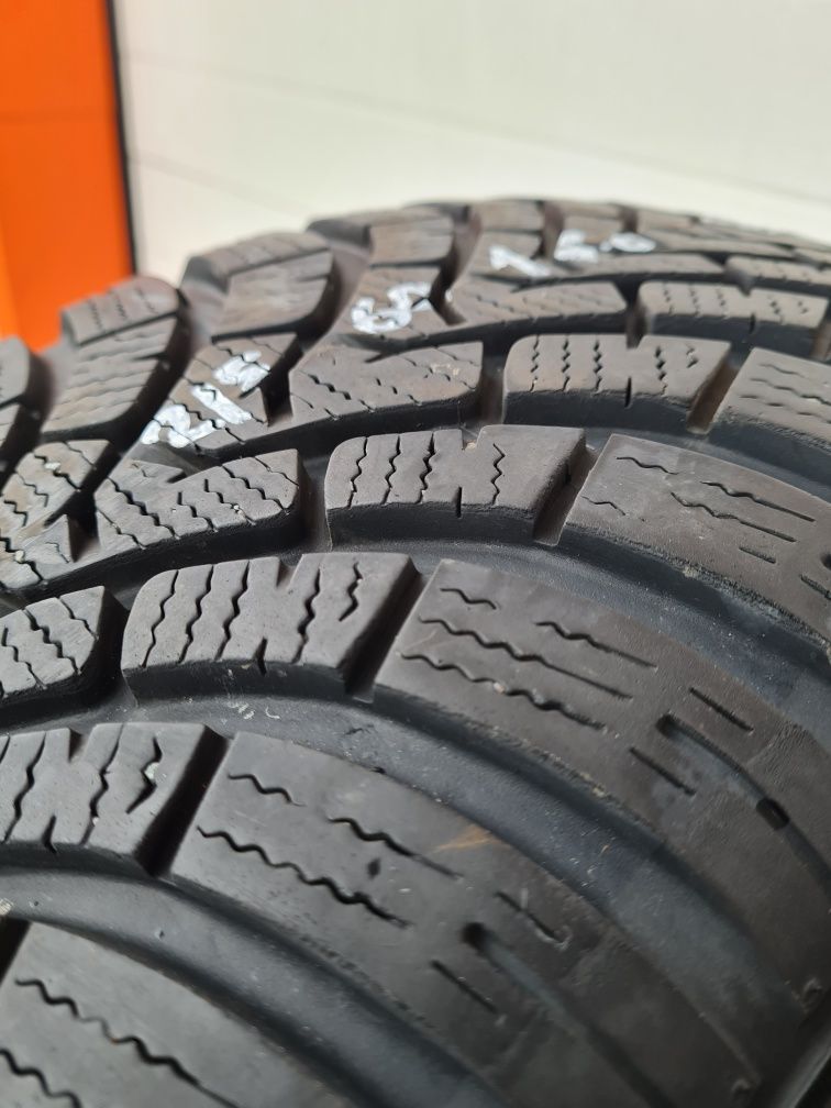 Зимни гуми 4 броя FALKEN EuroWinter HS01 Suv 215 60 R17 дот 3221