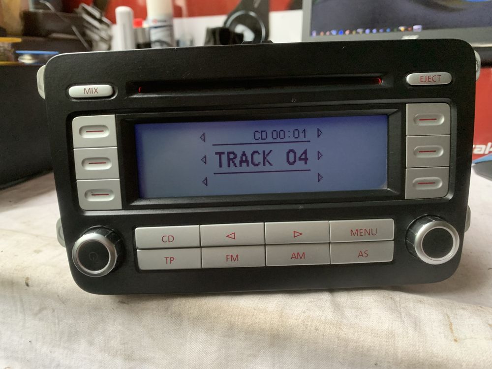 Radio Cd/AUX RCD 300 Original Volkswagen Passat b6