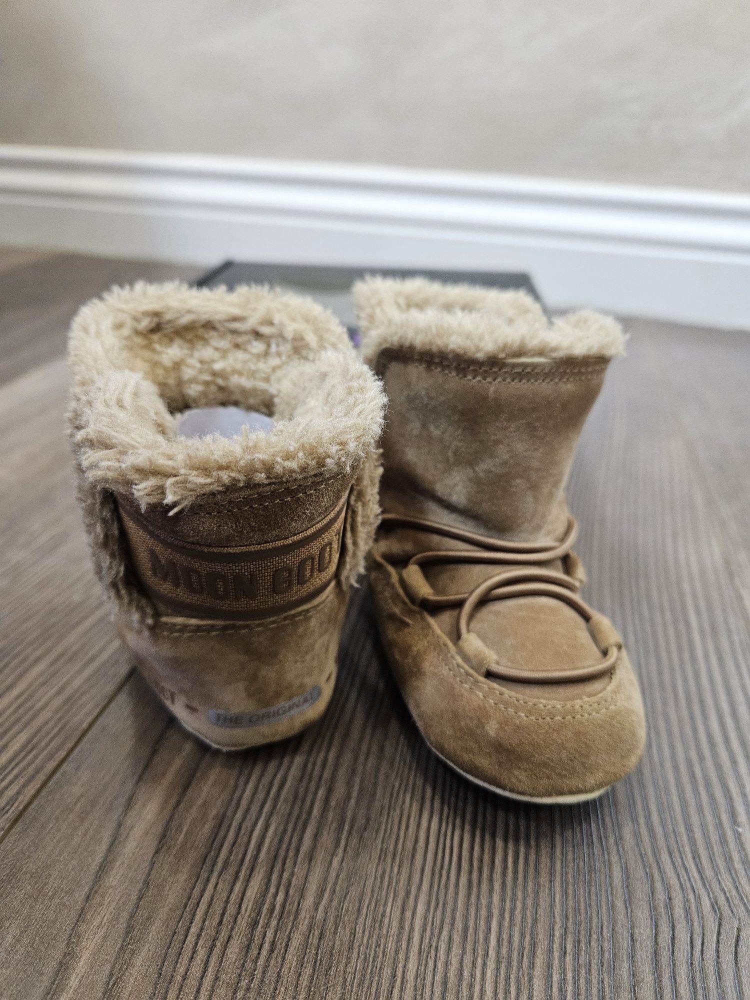 MOON BOOT  the Original