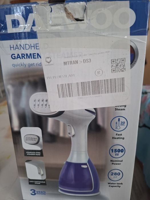 Aparat de călcat vertical cu aburi