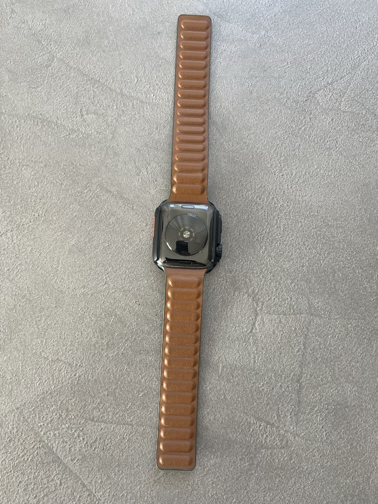 Apple watch SE BLACK 44mm