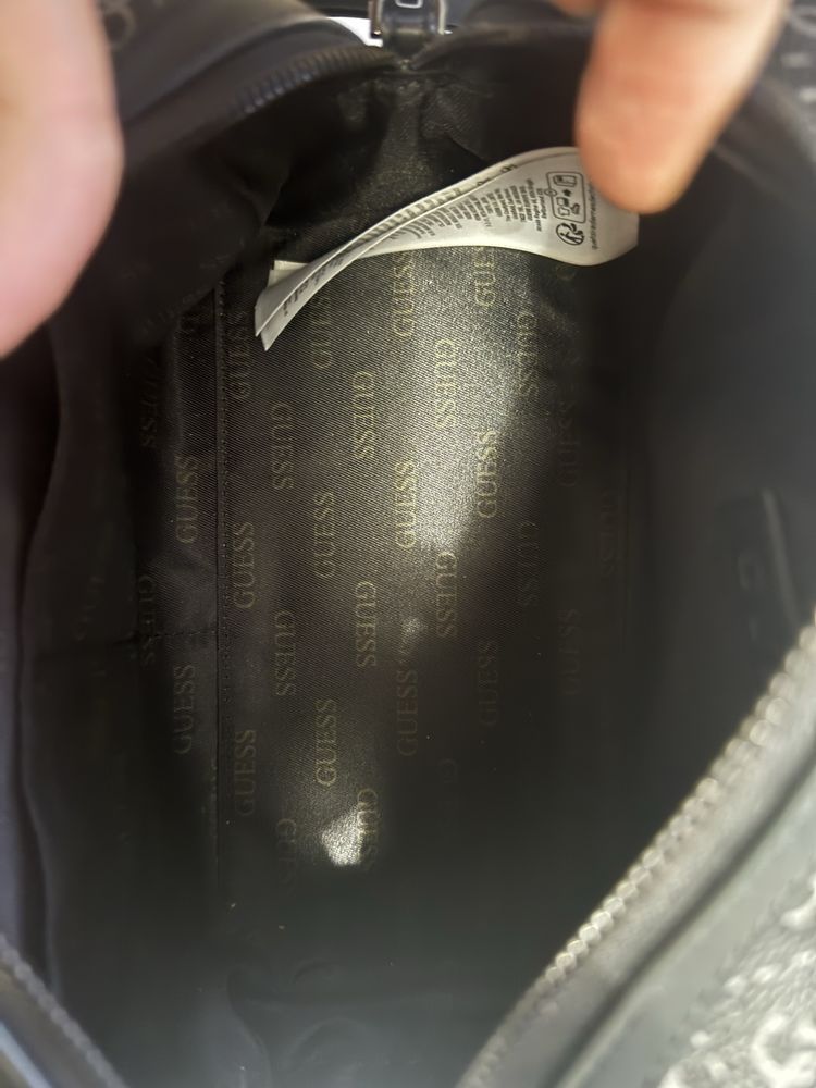 Мъжки несесер на guess