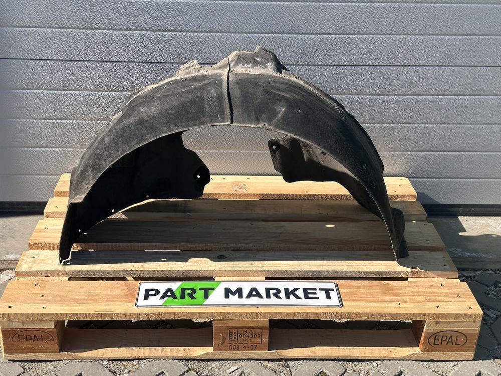 Преден ляв подкланик AUDI A6 C7 4G 4G0821133D