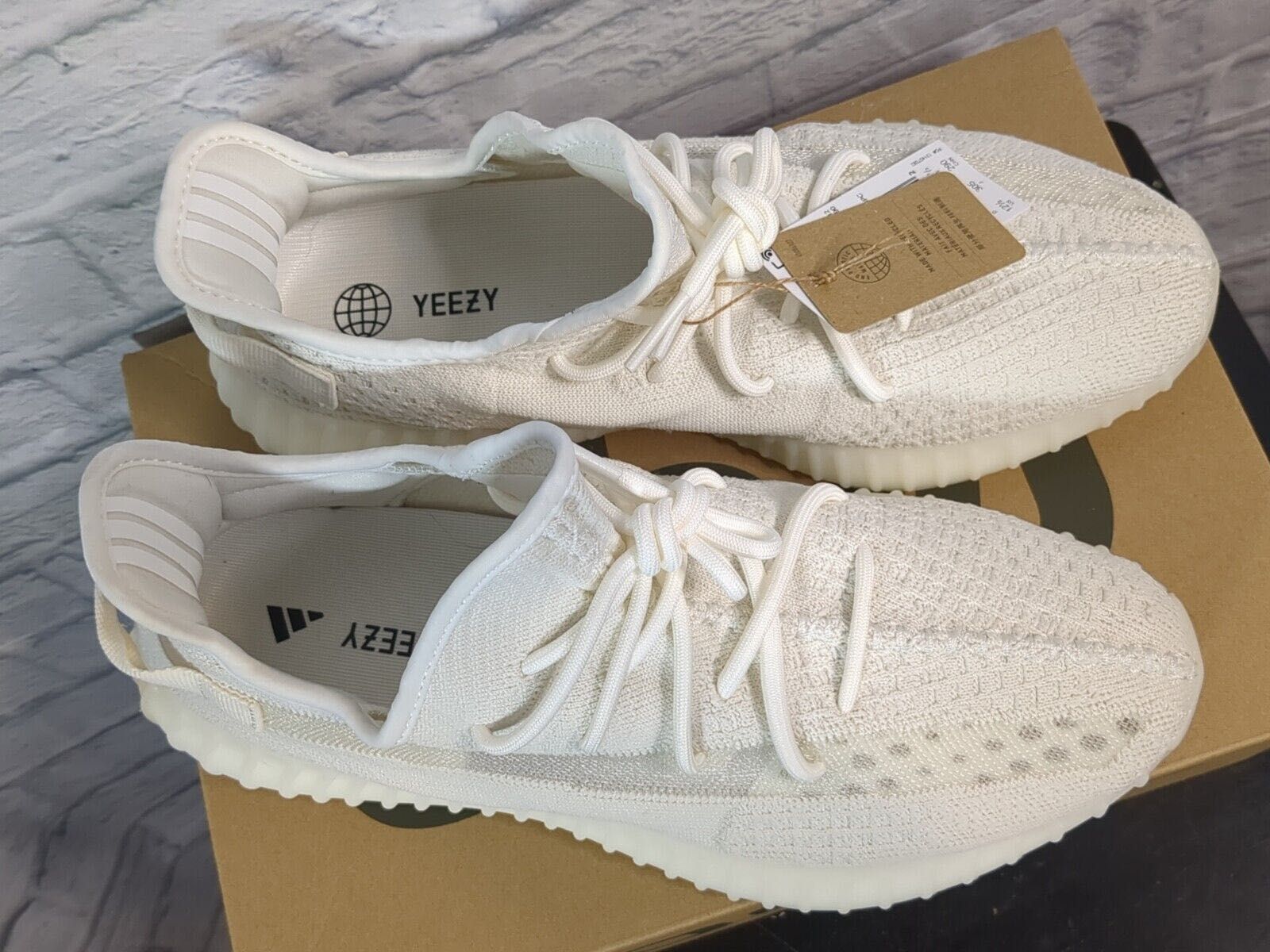 Yeezy Boost Triple White ADIDAS Adidasi - REDUCERE
