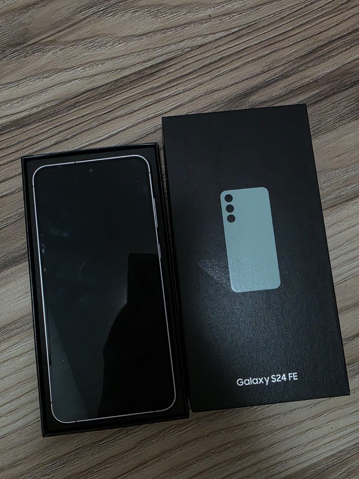 Продам s24 fe , 256gb, 100%