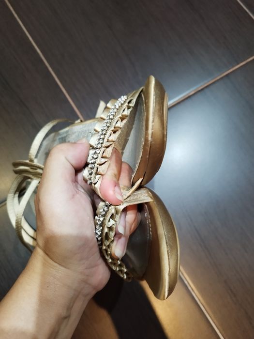 Sandale ocazie superbe mărimea 39