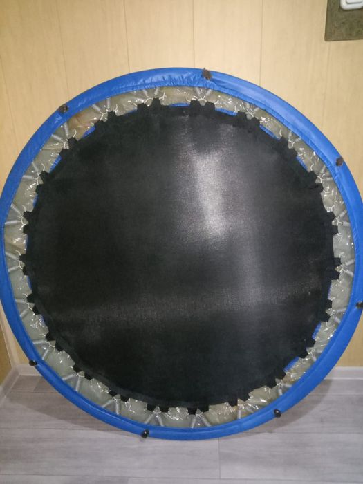 Продам батут цвет синий