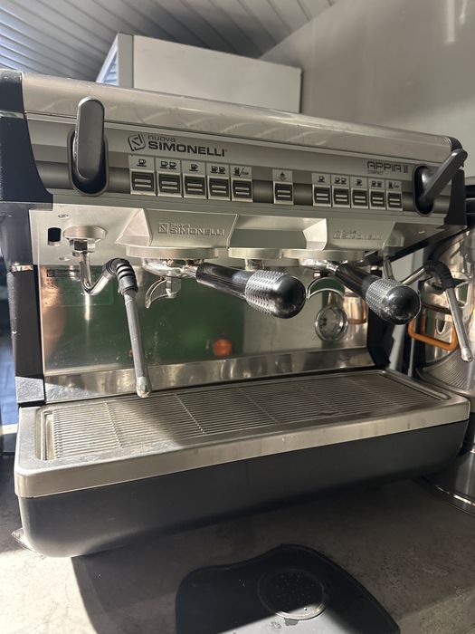 Продается кофе машинка SIMONELLI APPIA II COMPACT