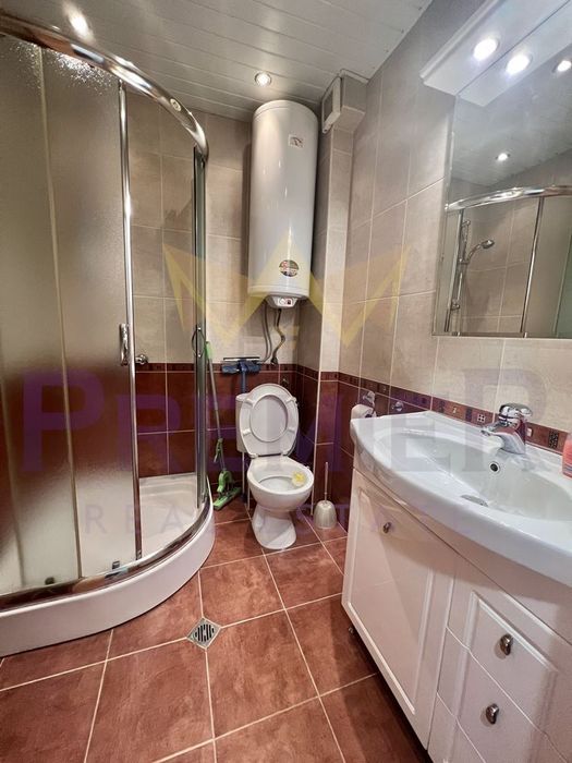 Дава се под наем Двустаен апартамент в Варна, Цветен квартал - 72 кв.м за 408 € - Снимка #7