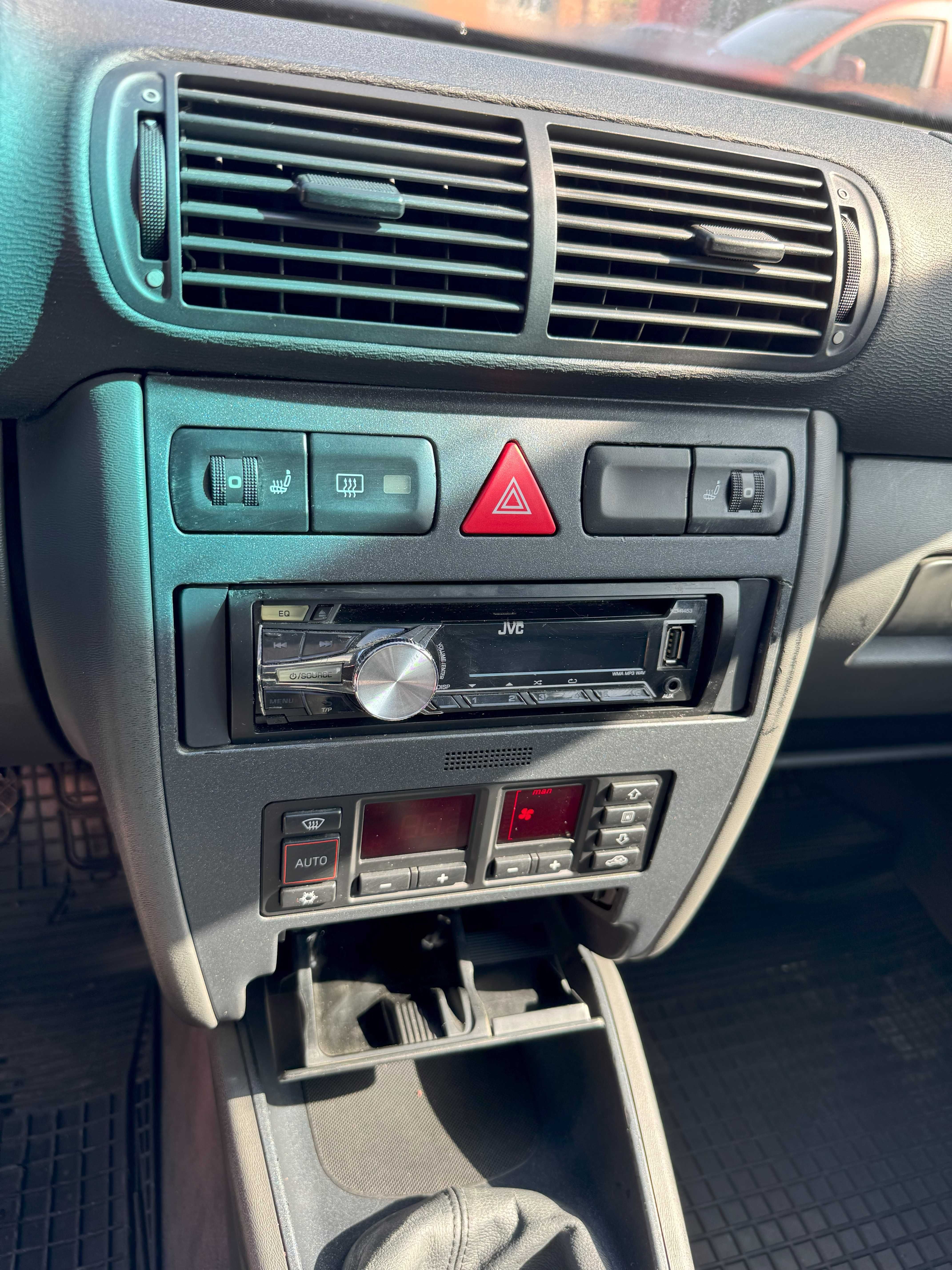 Audi A3 8L 1.6i 101 к.с. 1999г. - нов внос!