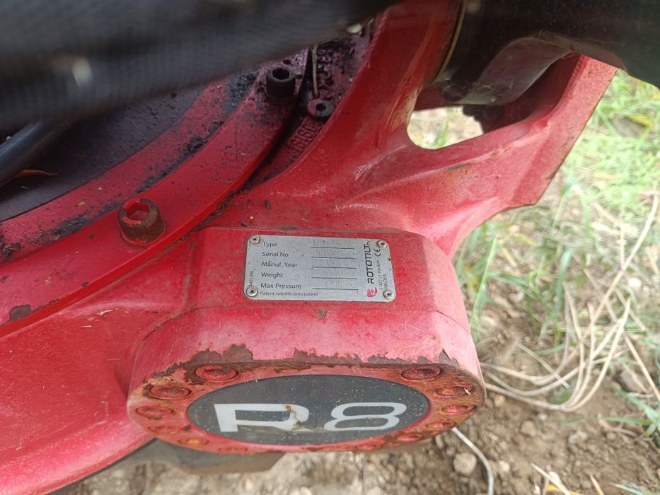 Cupă excavator+Rotolit , cupă taluz,cuplaj rapid.