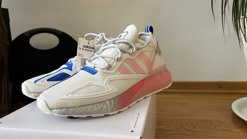 Adidas ZX 2K Boost originali noi la cutie ( marime 40.2/3 )