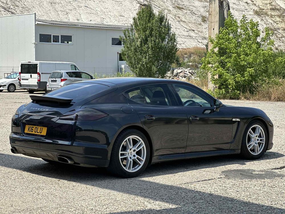 Porsche Panamera V6 4 S-A