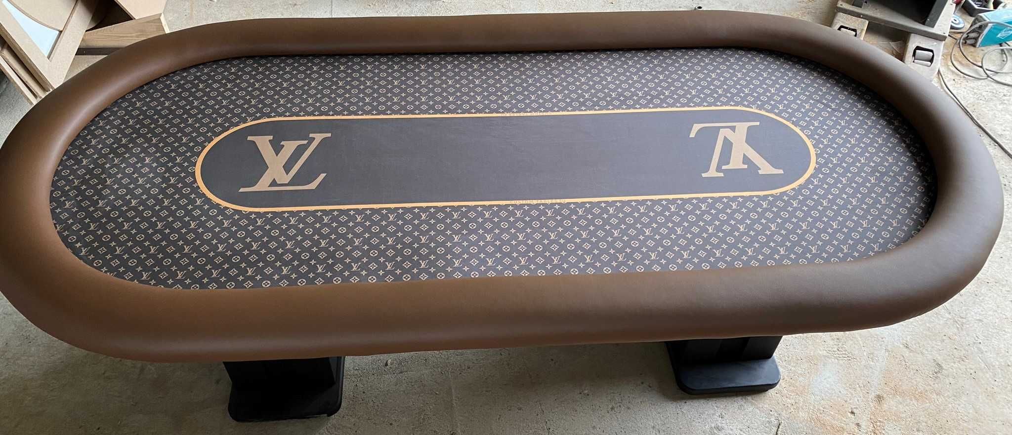 Brand Poker Table - Louis Vuitton (CT)