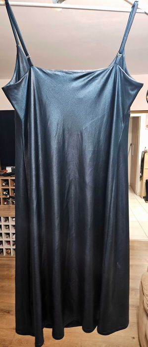 Rochie neagra usor lucioasa, firma  Yokko, marimea XL