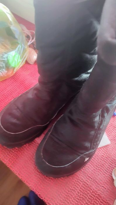 Апрески Quechua Декатлон 20 лв 37 номер