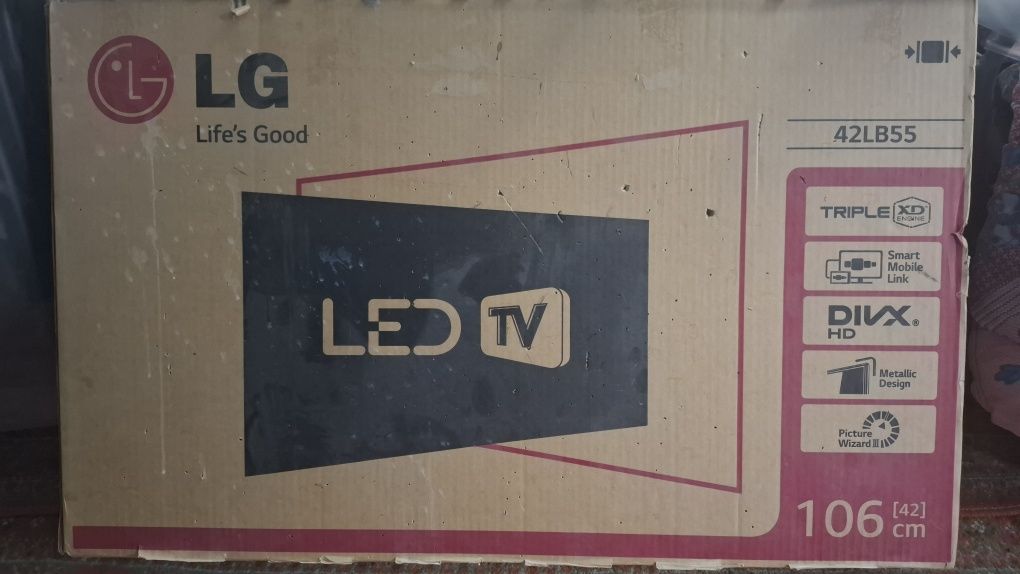 Продаётся б/у телевизор LG с нерабочим экраном.