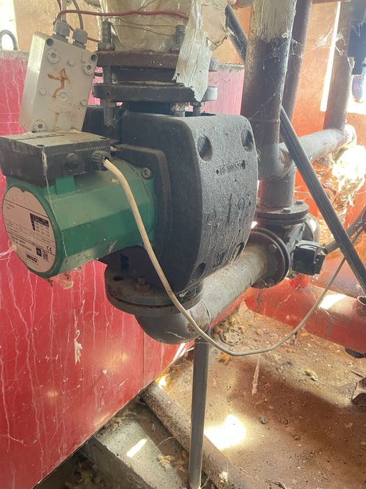 Газови горелки Unigas P-72 и водни помпи и табла за управлението им