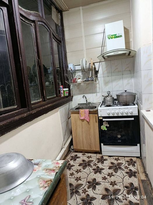 МЕТРО ЧИЛОНЗОР, 2/2/4,  50м², Чилонзор 16 квартал, Квартира Сотилади