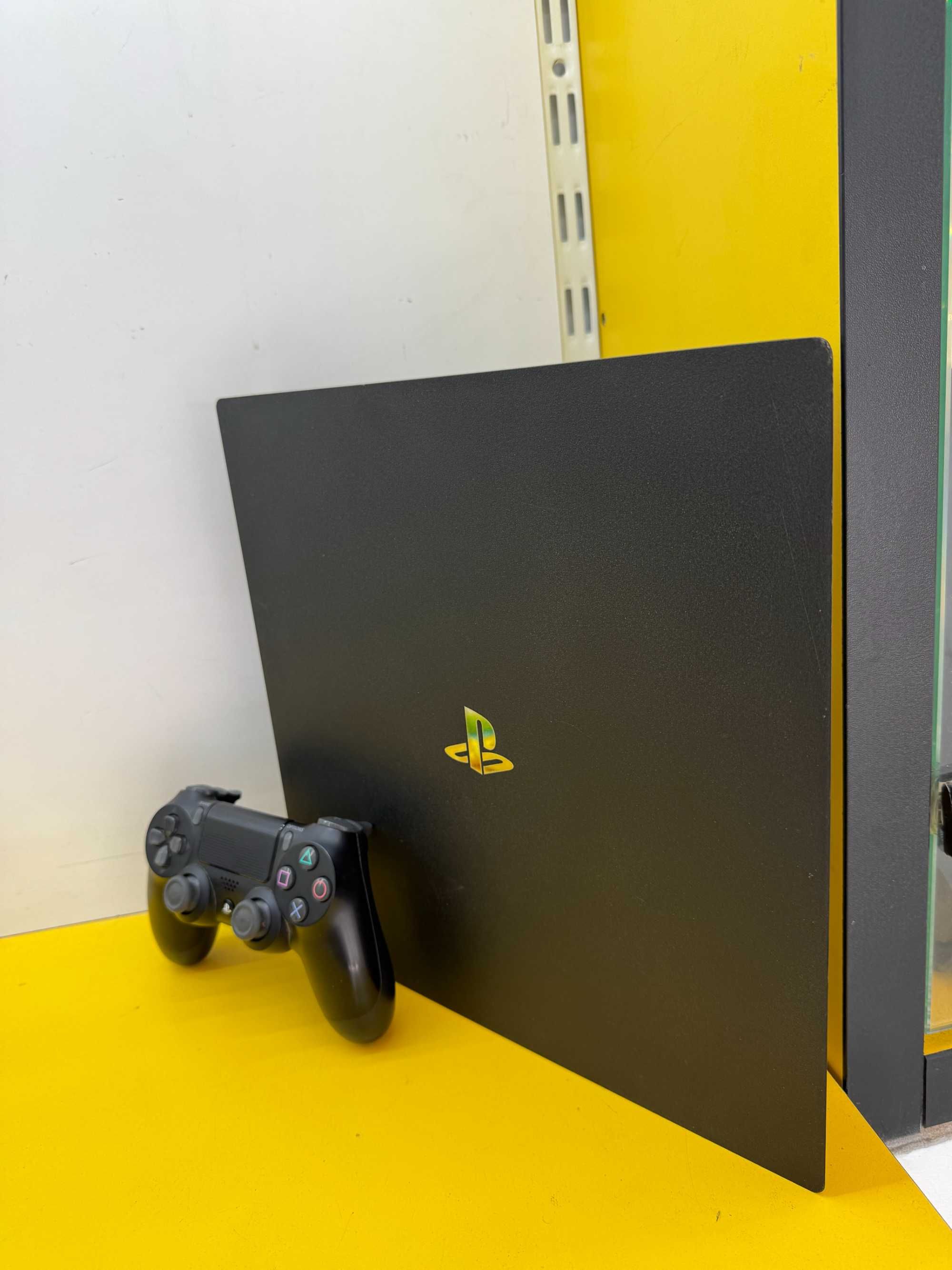 Garantie 24 Luni PlayStation 4 Pro 1TB CashBox