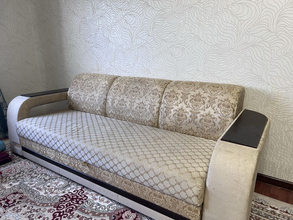 Продам диван (б/у) в хорошем состоянии