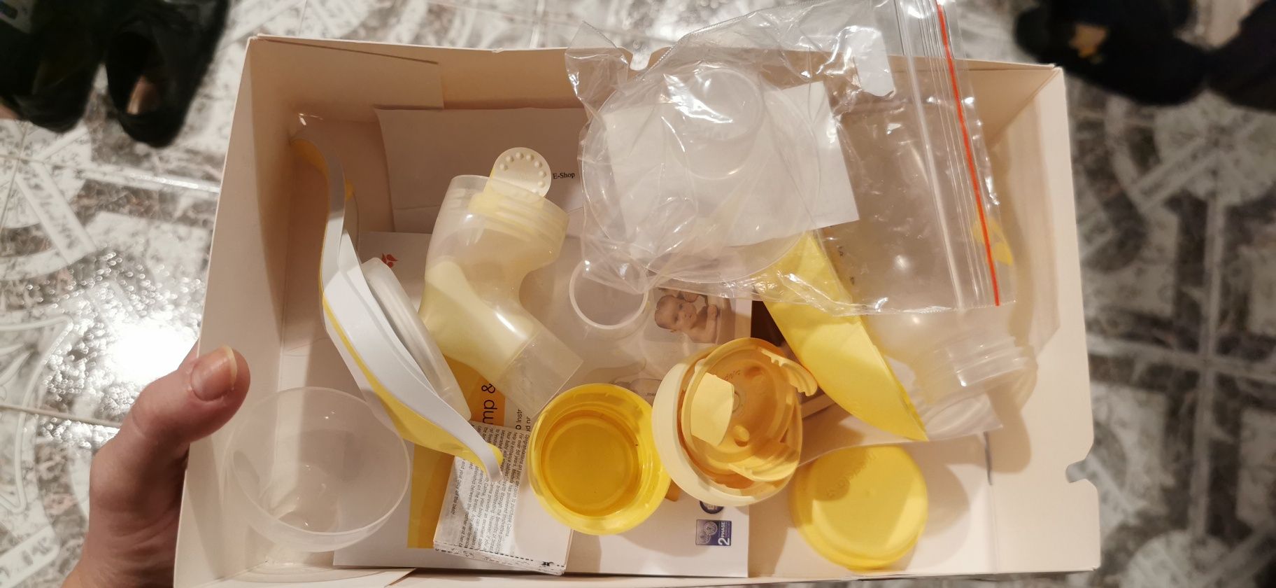 Medela Harmony pump&feed set - ръчна помпа за кърма + Medela Calma