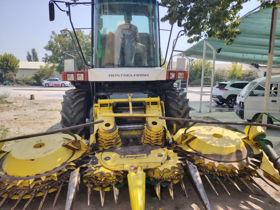 Jaguar Rostselmash 1401