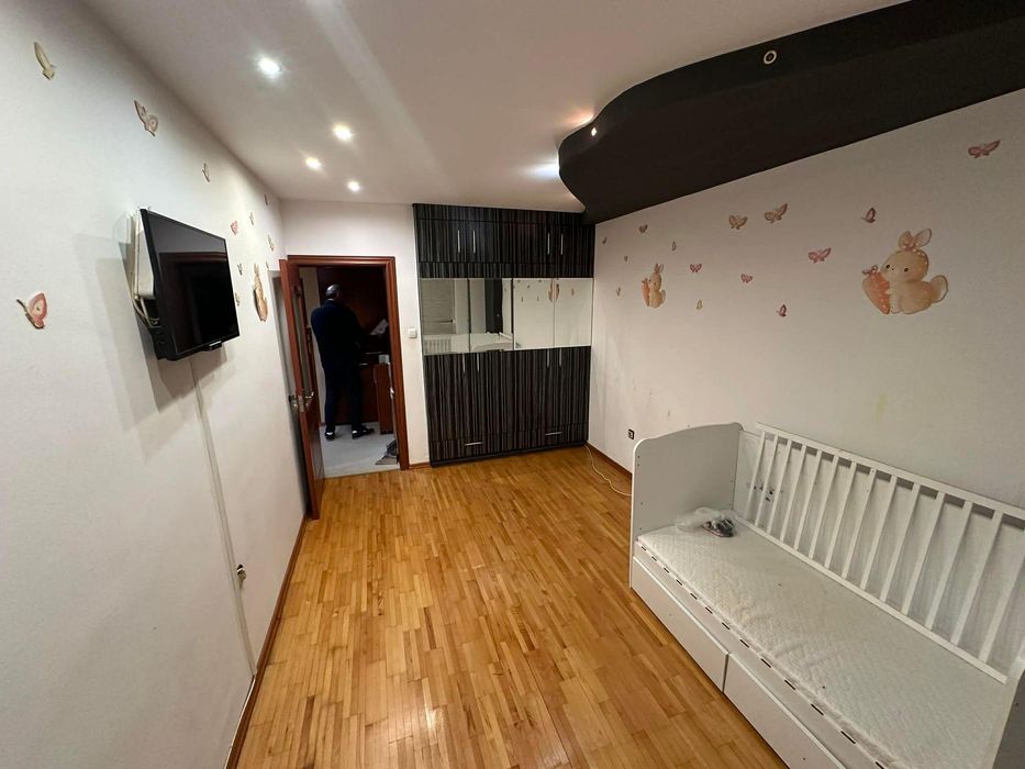 Тристаен апартамент под наем в ж.к. Люлин 3, 2215035