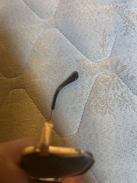 Vand ichelari prada mesaj in privat