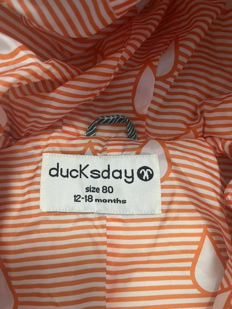 Космонавт за бебета Ducksday