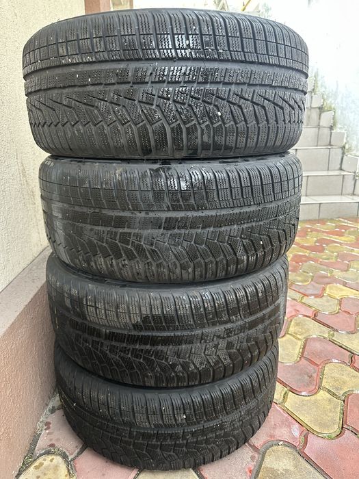 Set roti iarna Hankook BMW 225/50R17 3000km rulati DOT 2024