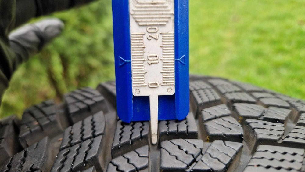 Anvelopa iarna 225 45 R 17 Goodyear