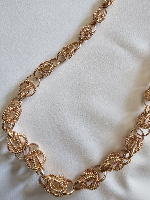 Oltin  satiladi 585 proba