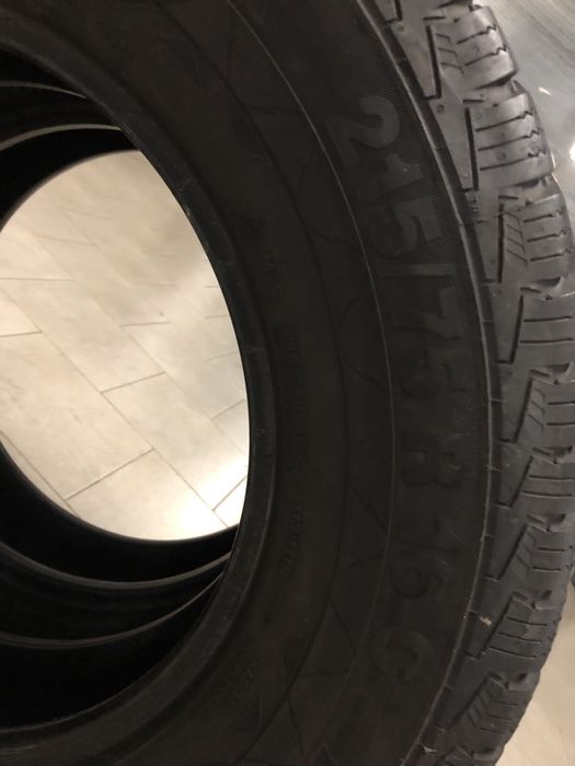 Зимни гуми Continental VancoWinter 215/75/16 C 2бр
