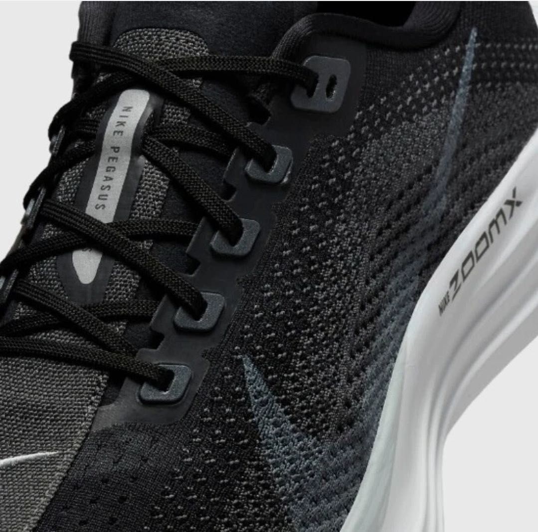Nike Pegasus Plus