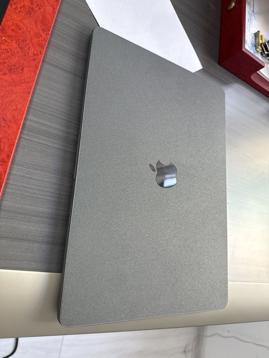 Macbook air 15 m3 8/256