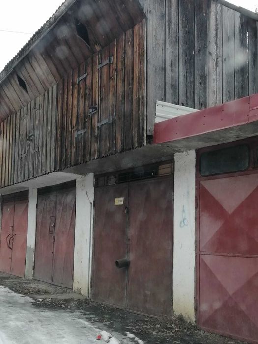 De Vânzare Garaj cu Beci, Pod și Curent Electric în Rădăuți