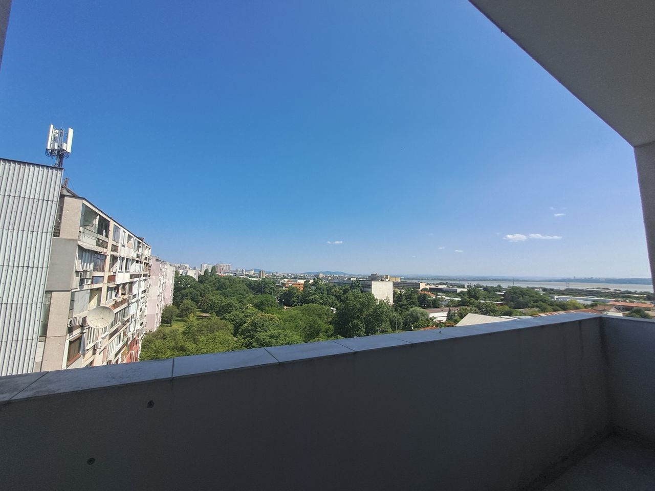 Продава се Двустаен апартамент в Бургас, Славейков - 58 кв.м за 1407 €/кв.м - Снимка #11